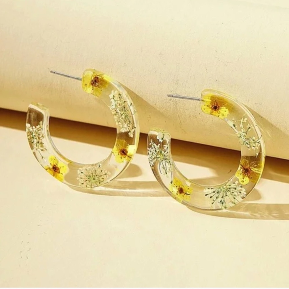 ✨ FREE Dried Flower Hoop Cuff Moon Floral Boho Peasant Hipster Art Deco Earrings